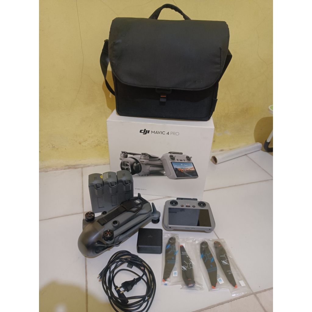 Drone Dji Mavic 4 Pro Rc2 Fly More Combo