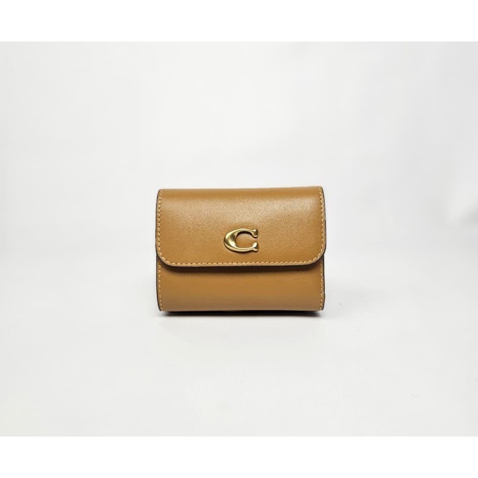 Coach Essential Card Holder Wallet