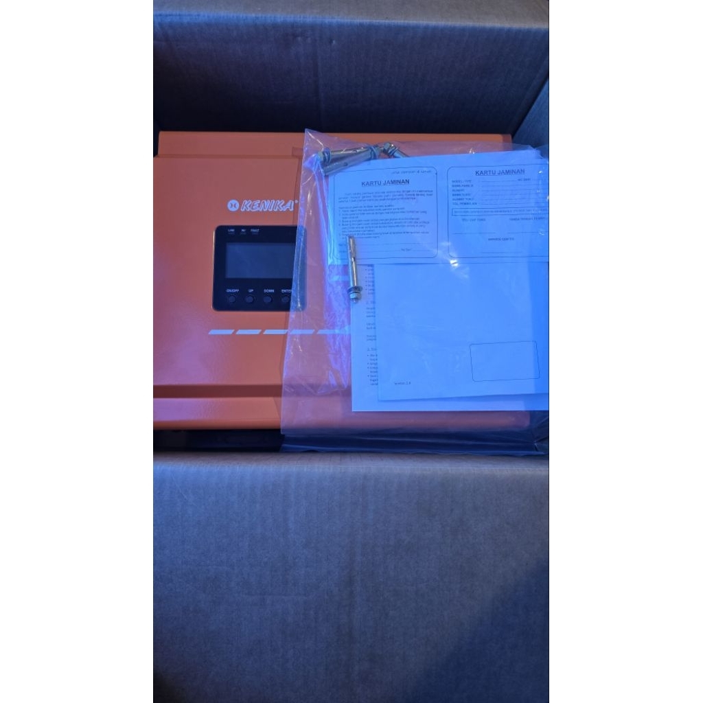 Inverter Kenika 1000 Watt 12 Volt Like New