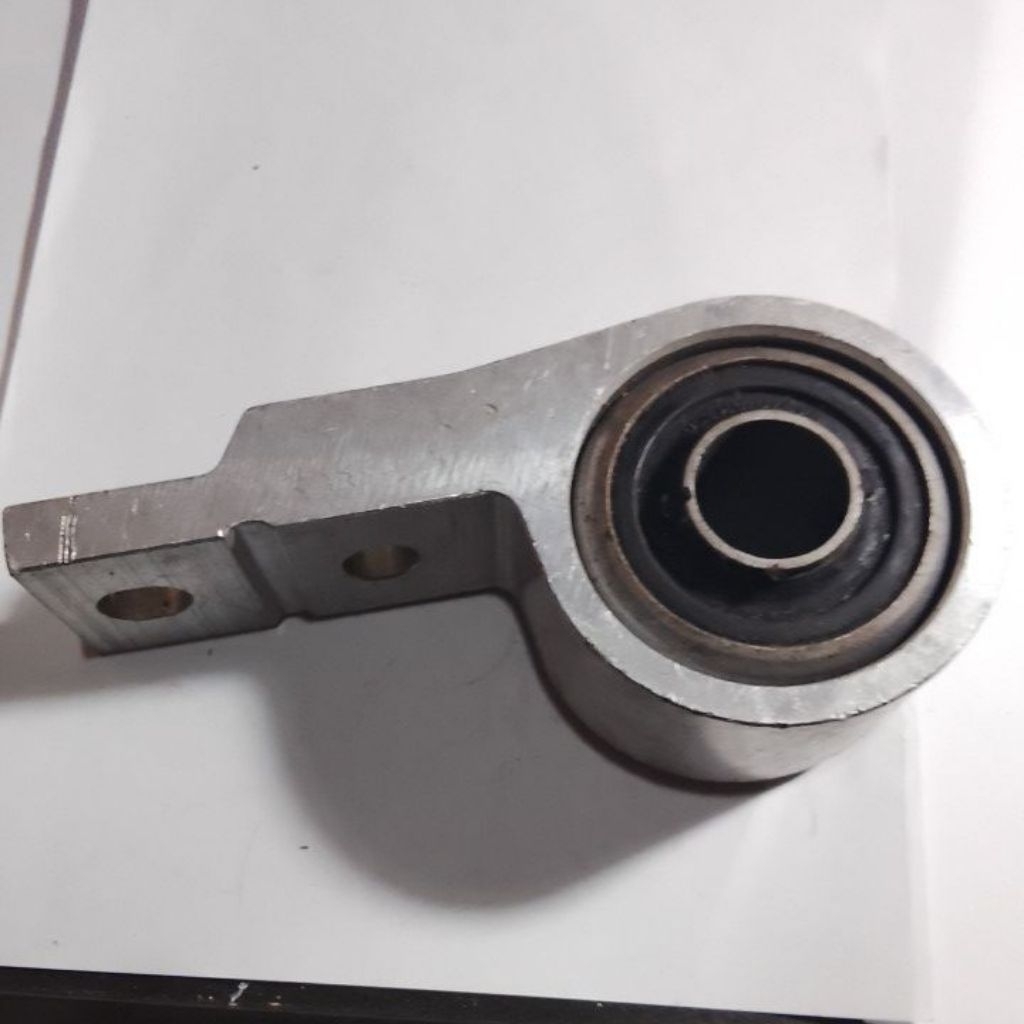 BUSHING X TRIL T30 54570-84300