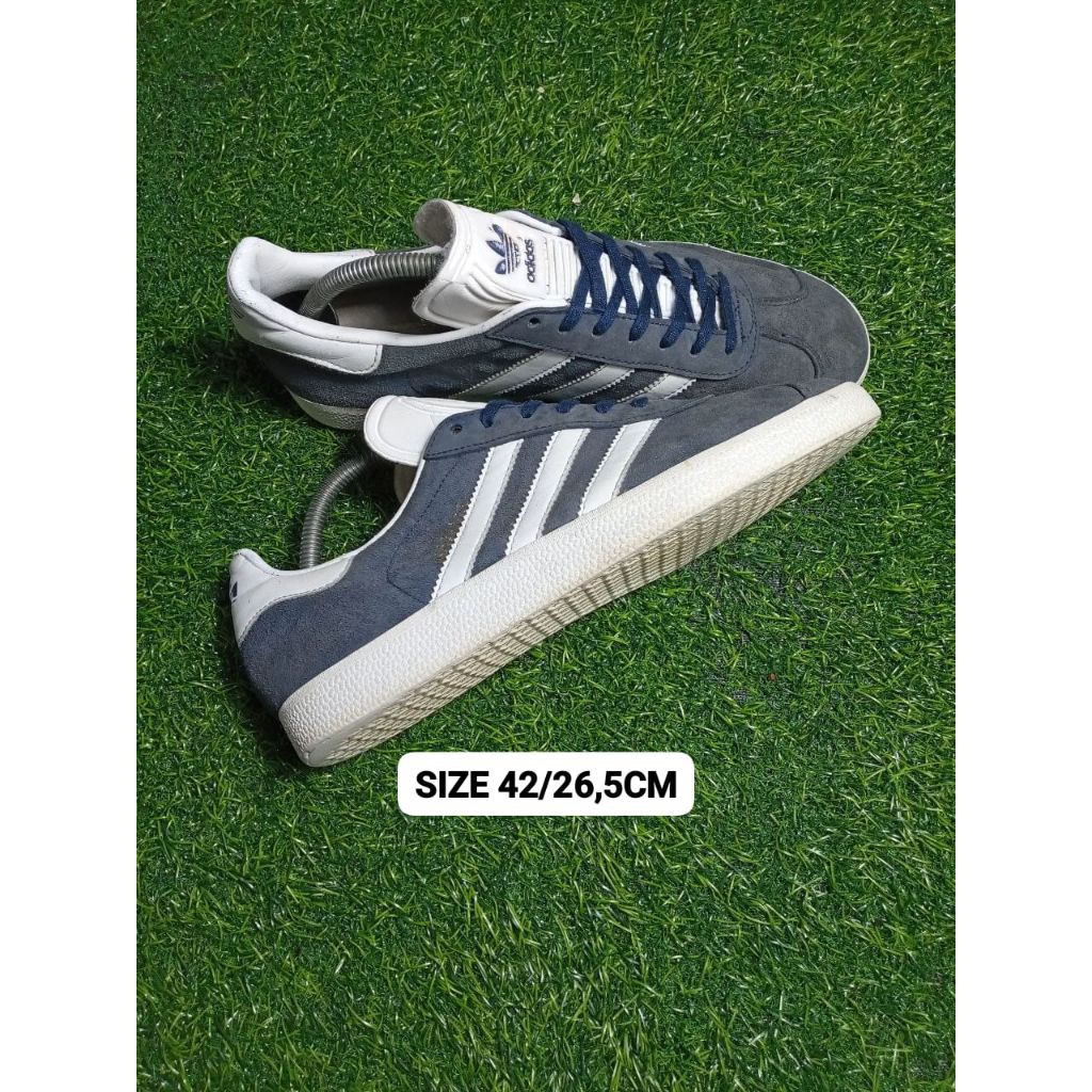 sepatu gazelle II