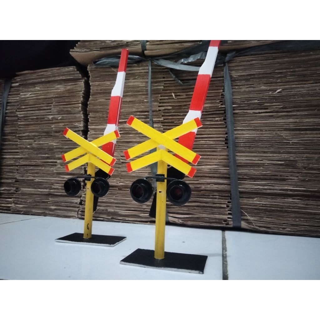 Mainan palang pintu kereta api - miniatur palang pintu kereta api mainan anak