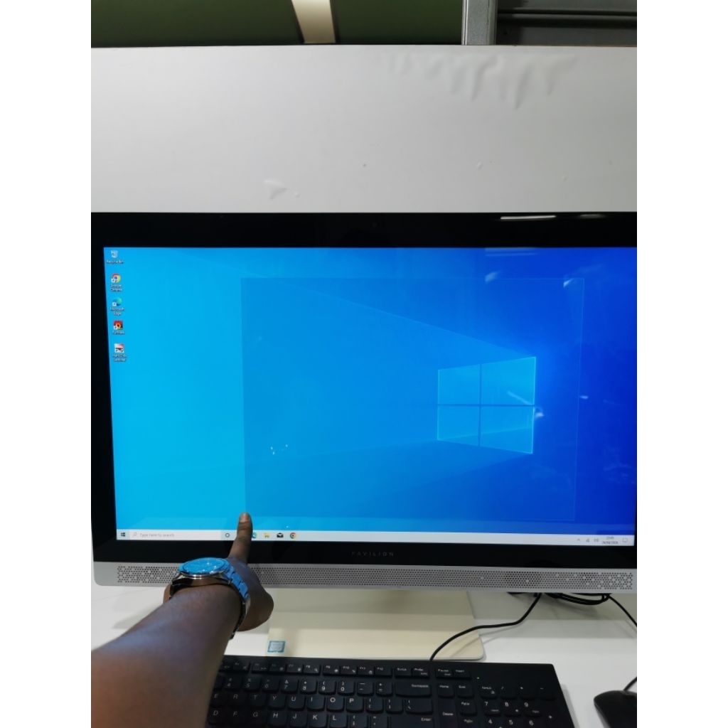 PC ALL IN ONE HP PAVILION 27 IN TOUCHSCREEN