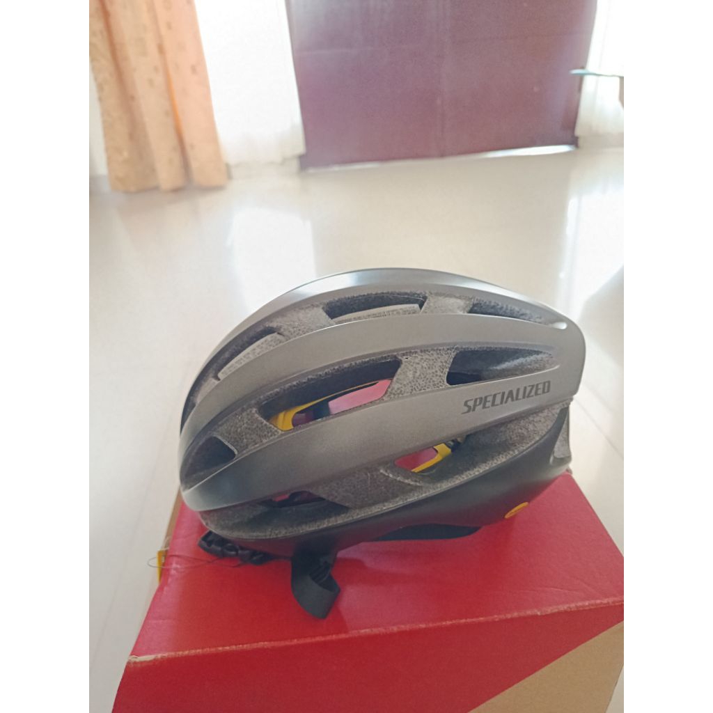 helm sepeda specialized airnet