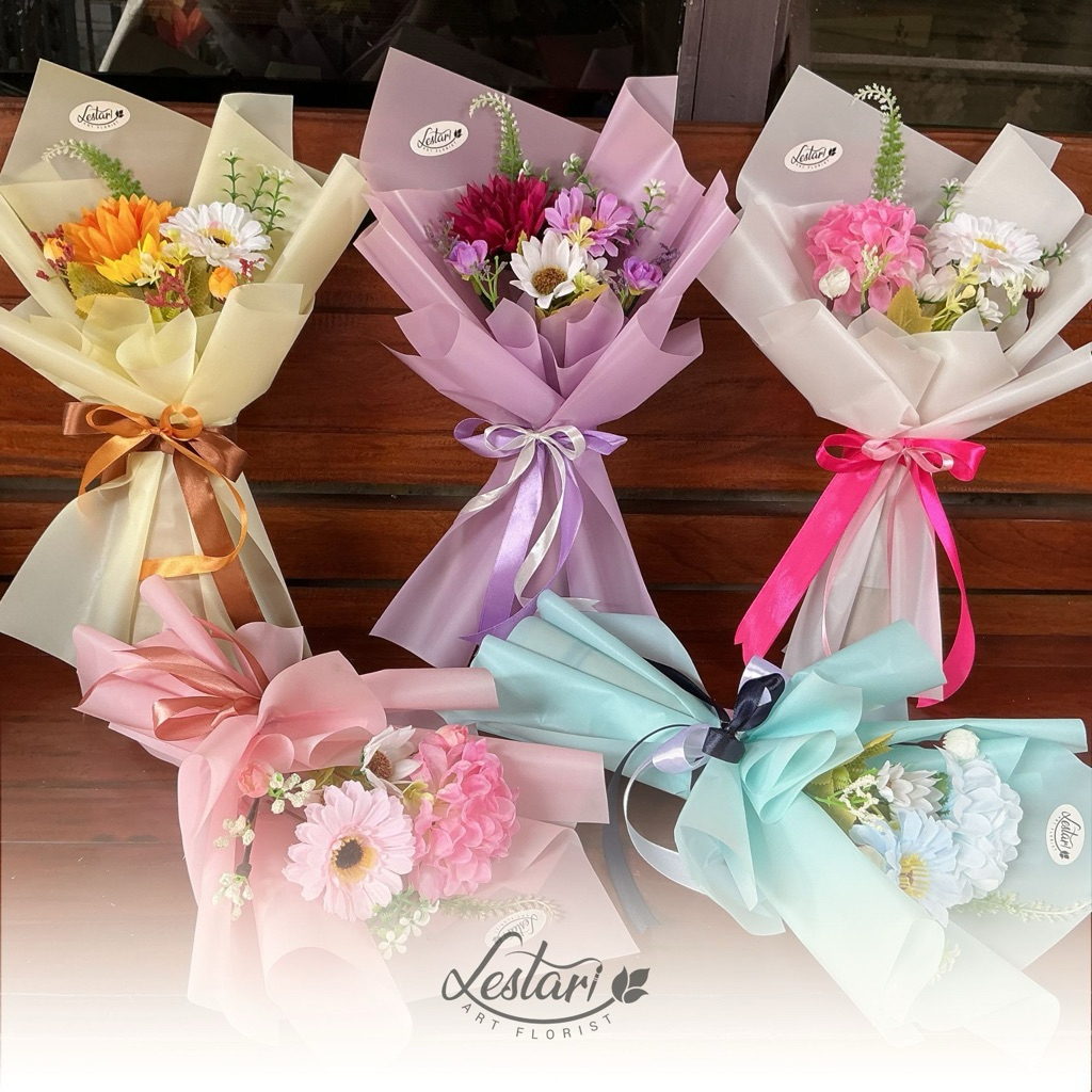 Buket Bunga Artificial / Buket Wisuda / Bucket Wisuda / Bouquet Graduation / Florist Malang
