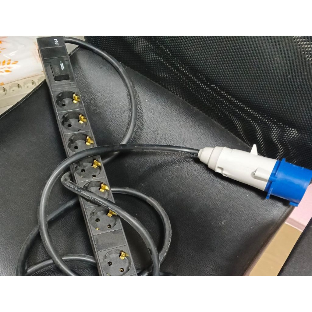 PDU 12 lubang / PDU 12 socket