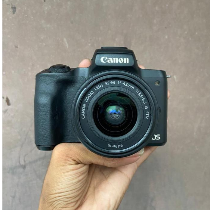 Kamera Canon EOS M50 Lensa 15-45mm STM Second Fungsi Normal Strap Baterai Ori Full set box