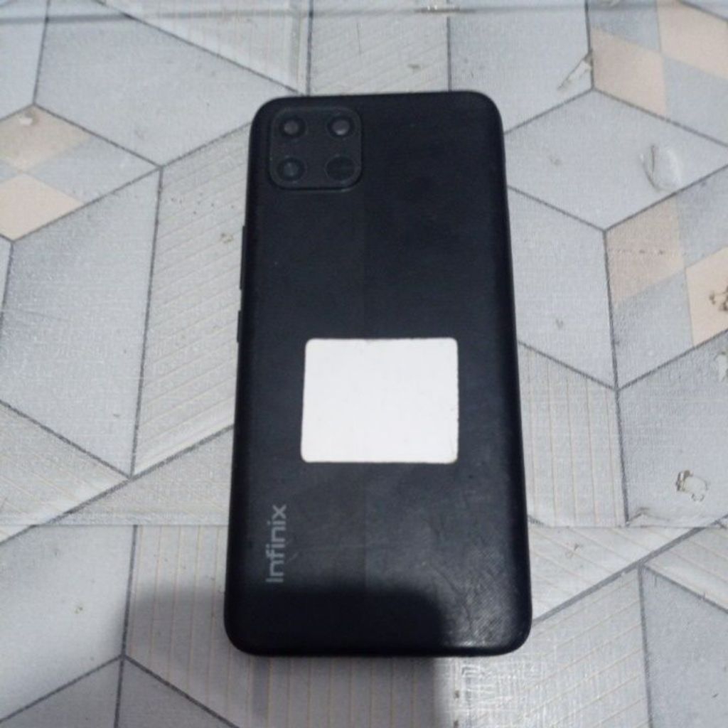 LCD INFINIX SMART 6 BEKAS