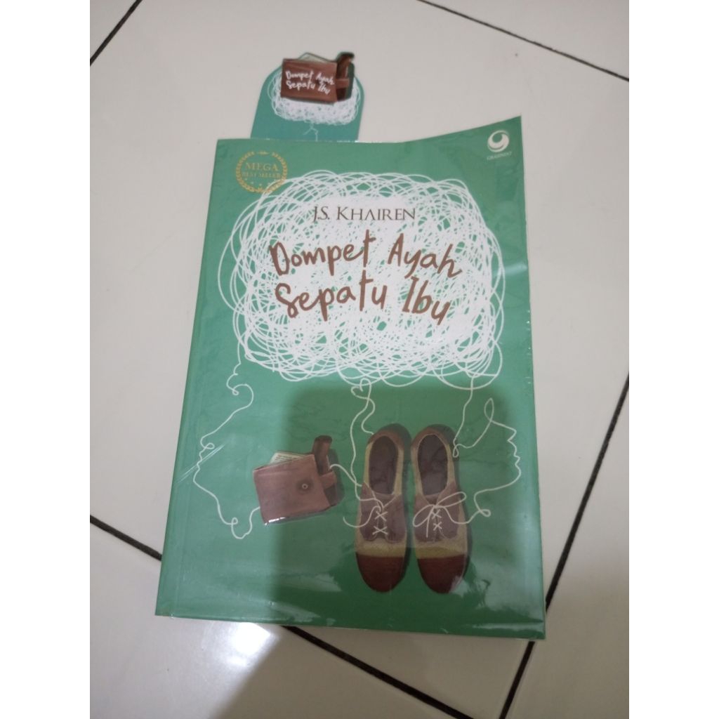 preloved novel Dompet Ayah Sepatu Ibu