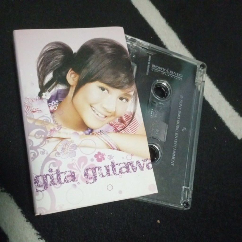 Kaset Gita Gutawa