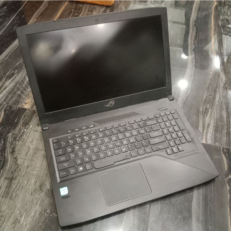Laptop Gaming Asus ROG Strix GL503VD Intel Core i7-7700HQ NVIDIA GeForce GTX 1050 RAM 8Gb SSD 256Gb