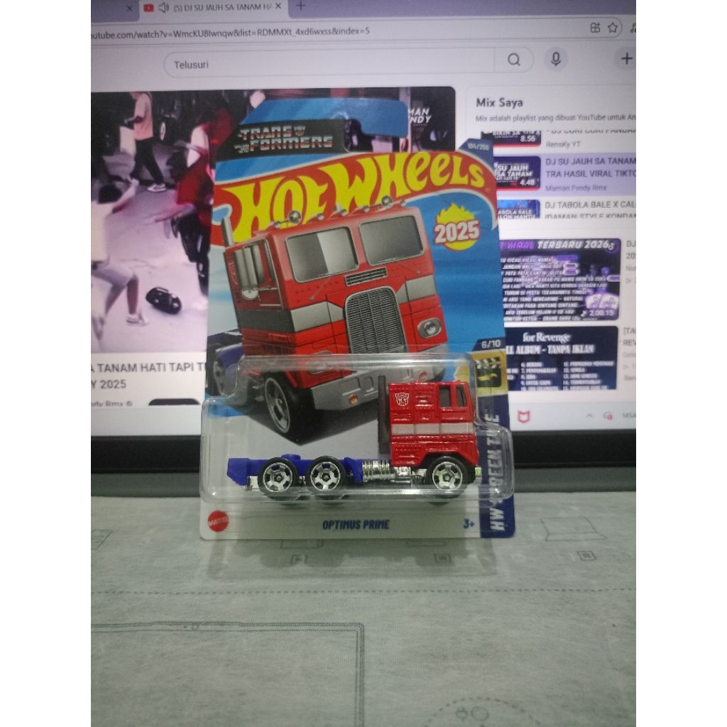 Hotwheels Optimus Prime