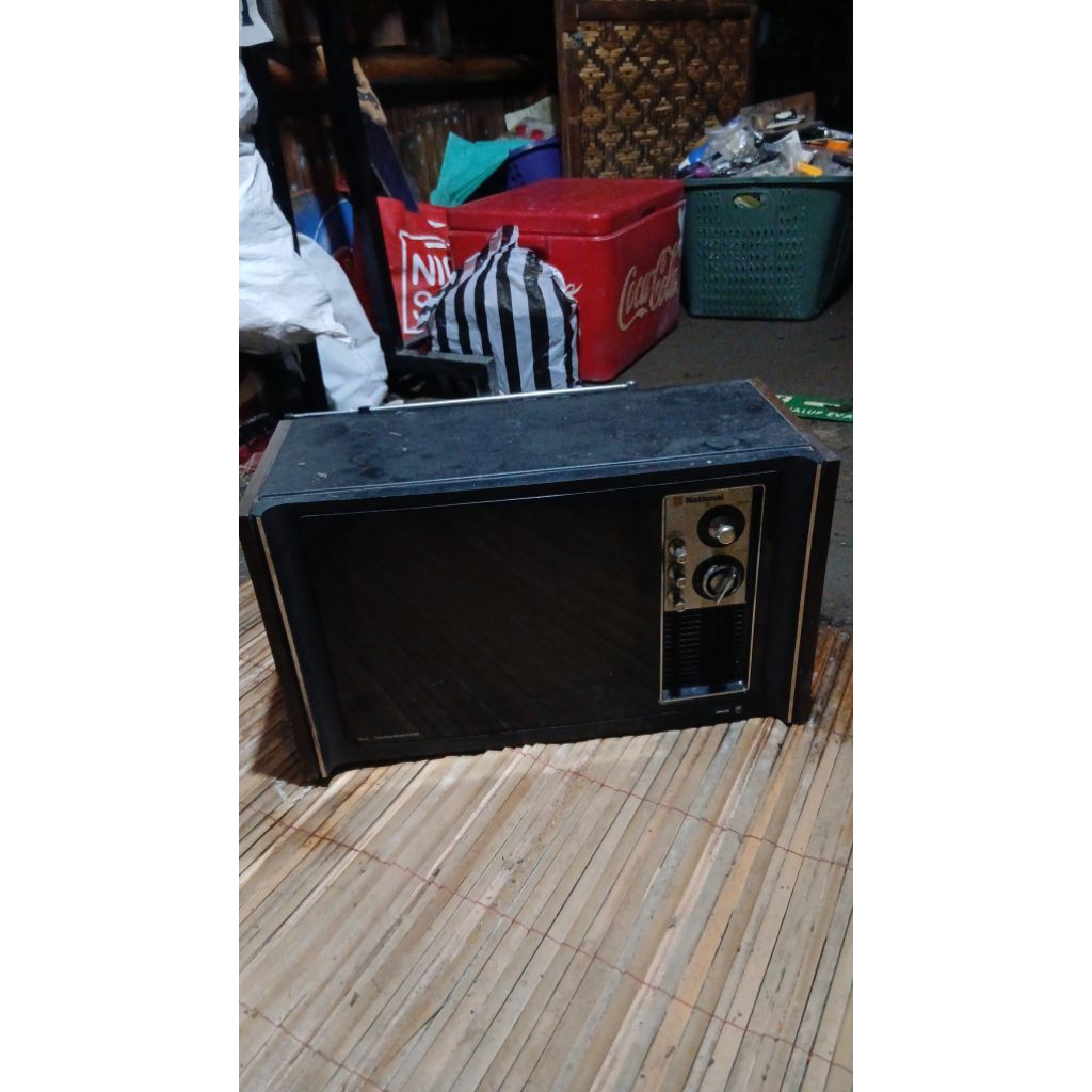 Tv 675rb jadul antik kuno lawas vintage display anggep mati