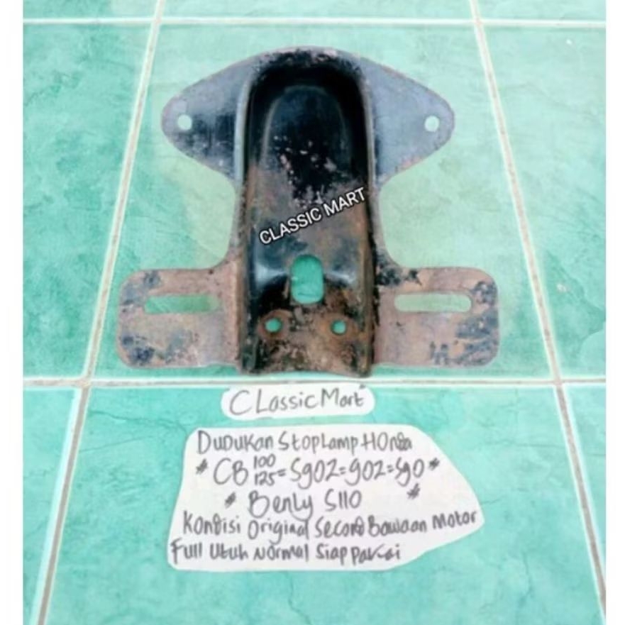 PANGKON DUDUKAN STOPLAMP LAMPU REM BELAKANG HONDA CB 100 CB125 CB100 S90Z BENLY S110 ORI