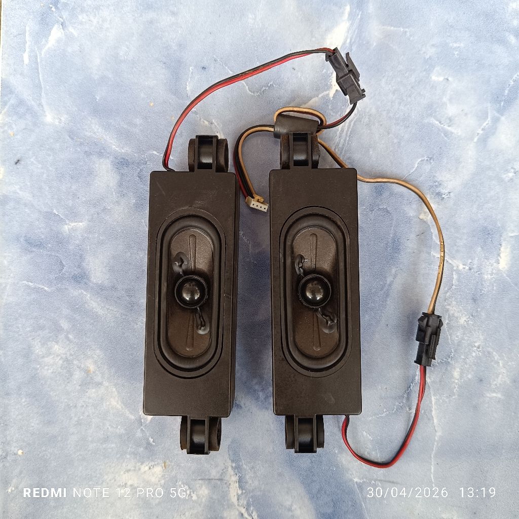 speaker salon asli copotan led tv coocaa 32A2A11A normal