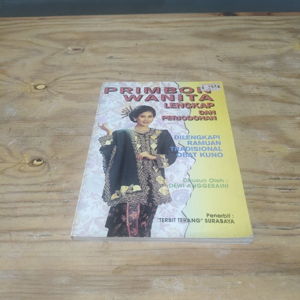 Buku Primbon Wanita Lengkap dan Perjodohan