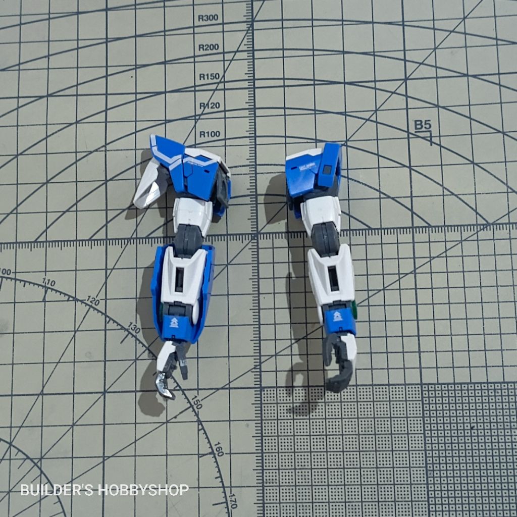 BANDAI MG 1/100 MASTER GRADE GUNPLA GUNDAM OO 00 QANT QAN T QAN[T] FULL SABER PART PARTS ARMS UNIT