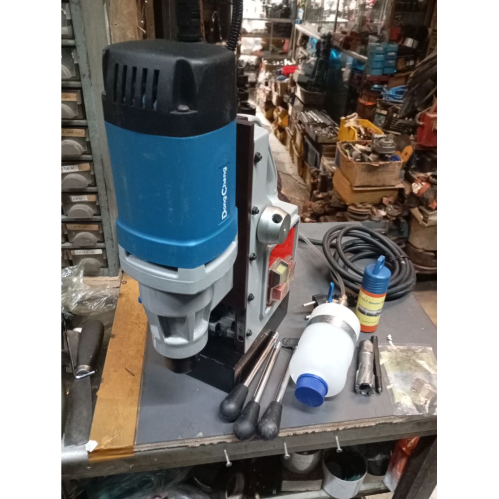 Mesin Bor Magnet Jetbroach DJC30 merk Dongcheng (bekas)