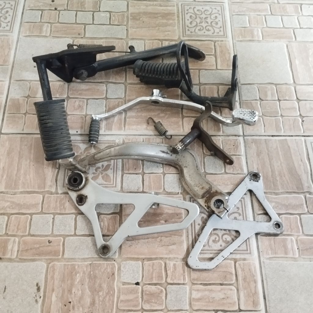 STEP SET SATRIA 2TAK LUMBA TROMOL SINGLEDISK