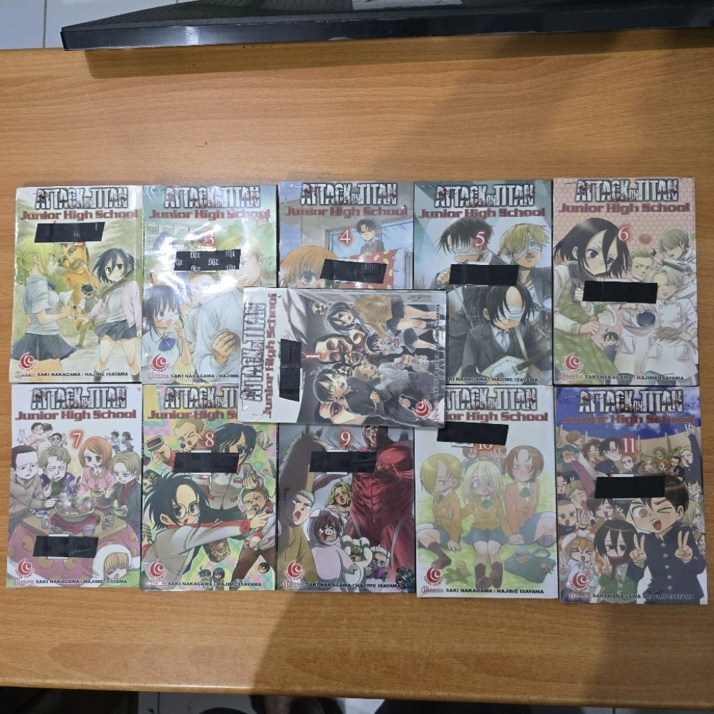 Bundle Komik Attack On Titan Junior High Scholl Volume 1-11 Preloved