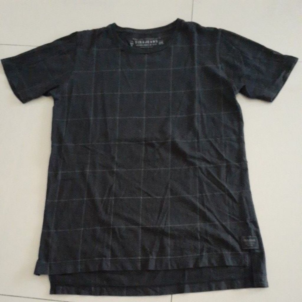 kaos Tirajeans