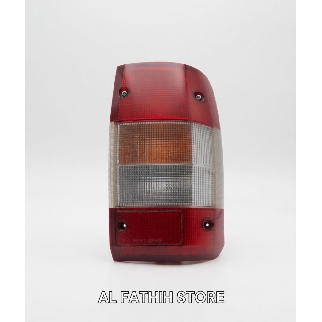 Stoplamp belakang Mitsubishi Kuda Super exceed 1999ori