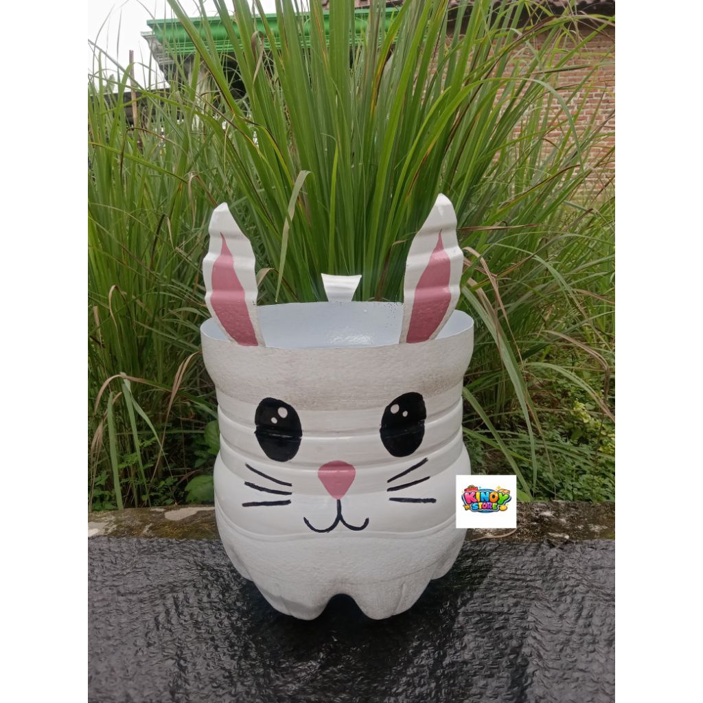 [No.1] Pot Bunga Galon Le Mineral 15L Karakter KELINCI