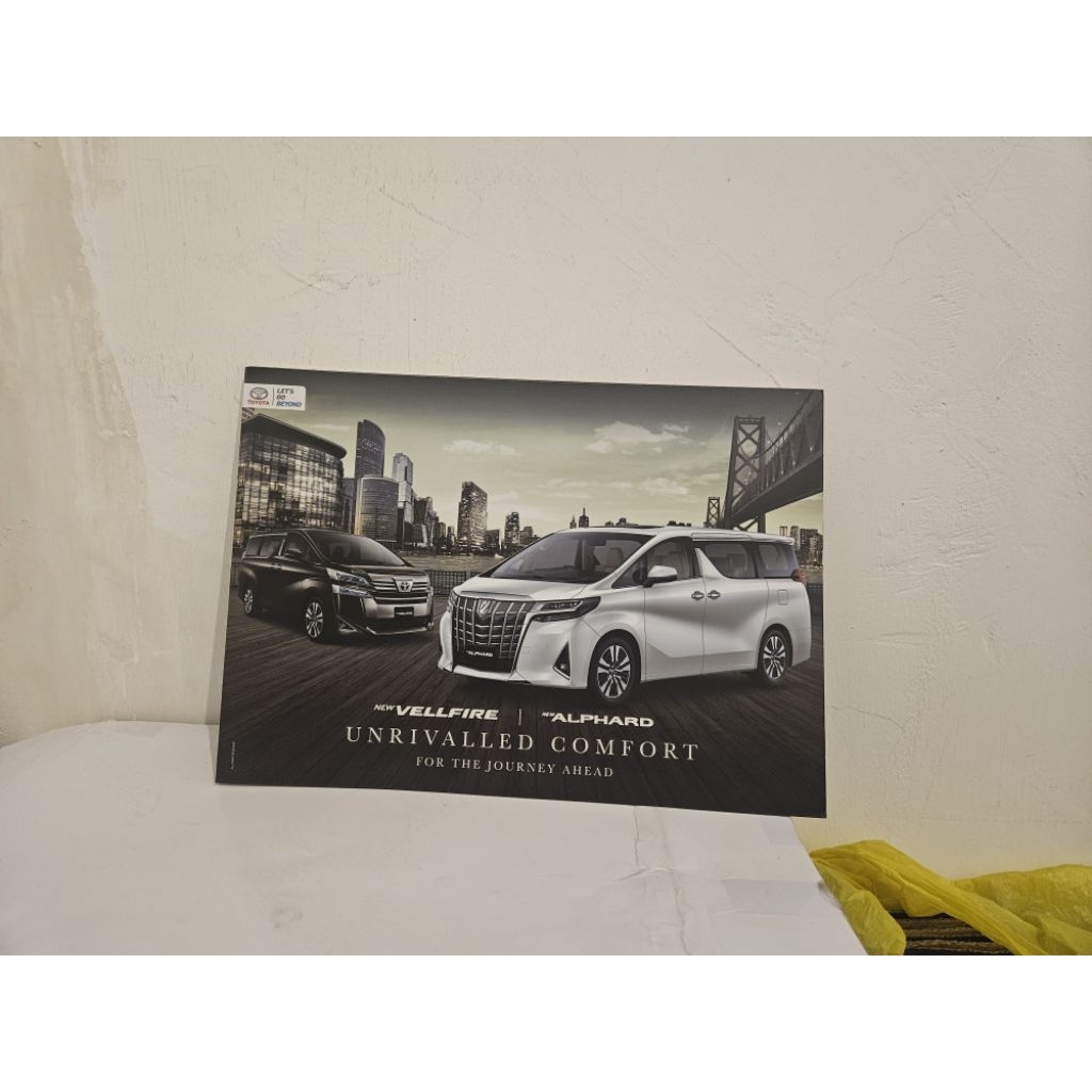brosur katalog mobil toyota alphard vellfire 2019 2020 leaflet