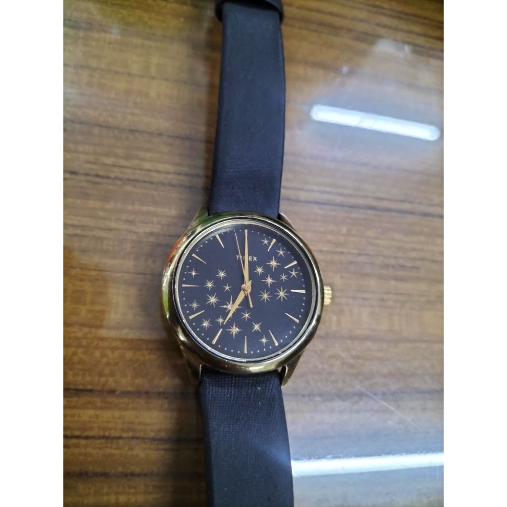 jam tangan wanita brand TIMEX.bekas