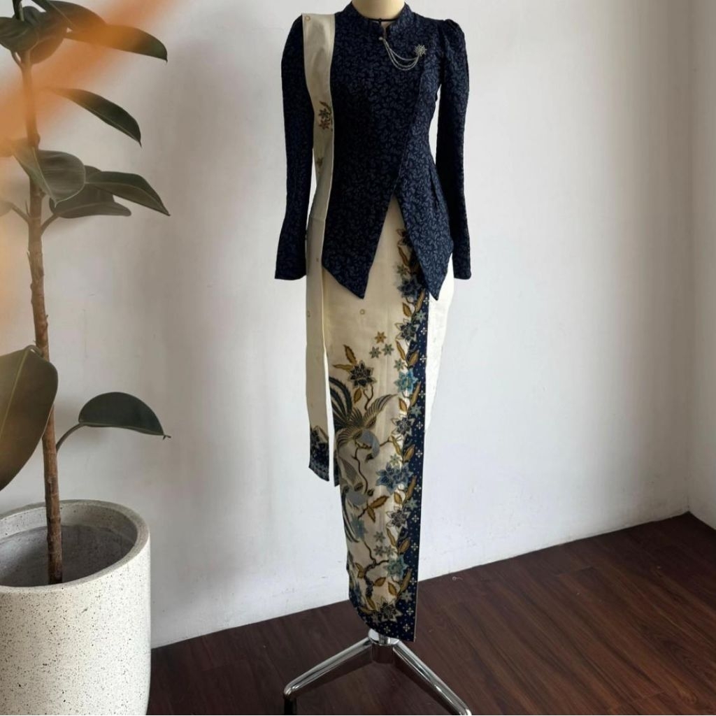 Hsn Span Motif Rok span motif cendrawasih bahan katun primisima plus furing bawahan kebaya untuk kon