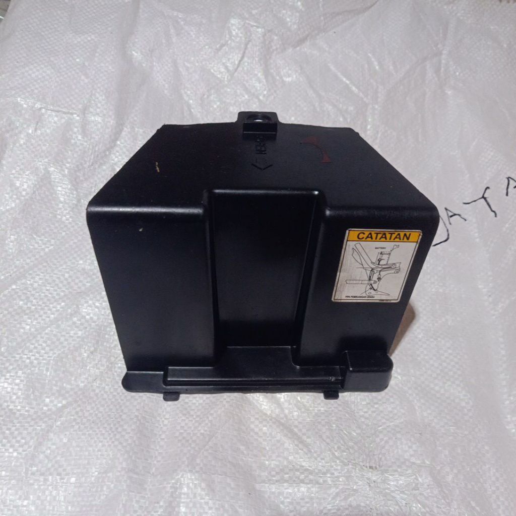 Cover Tutup Aki Suzuki Smash Titan Original Second Copotan Motor