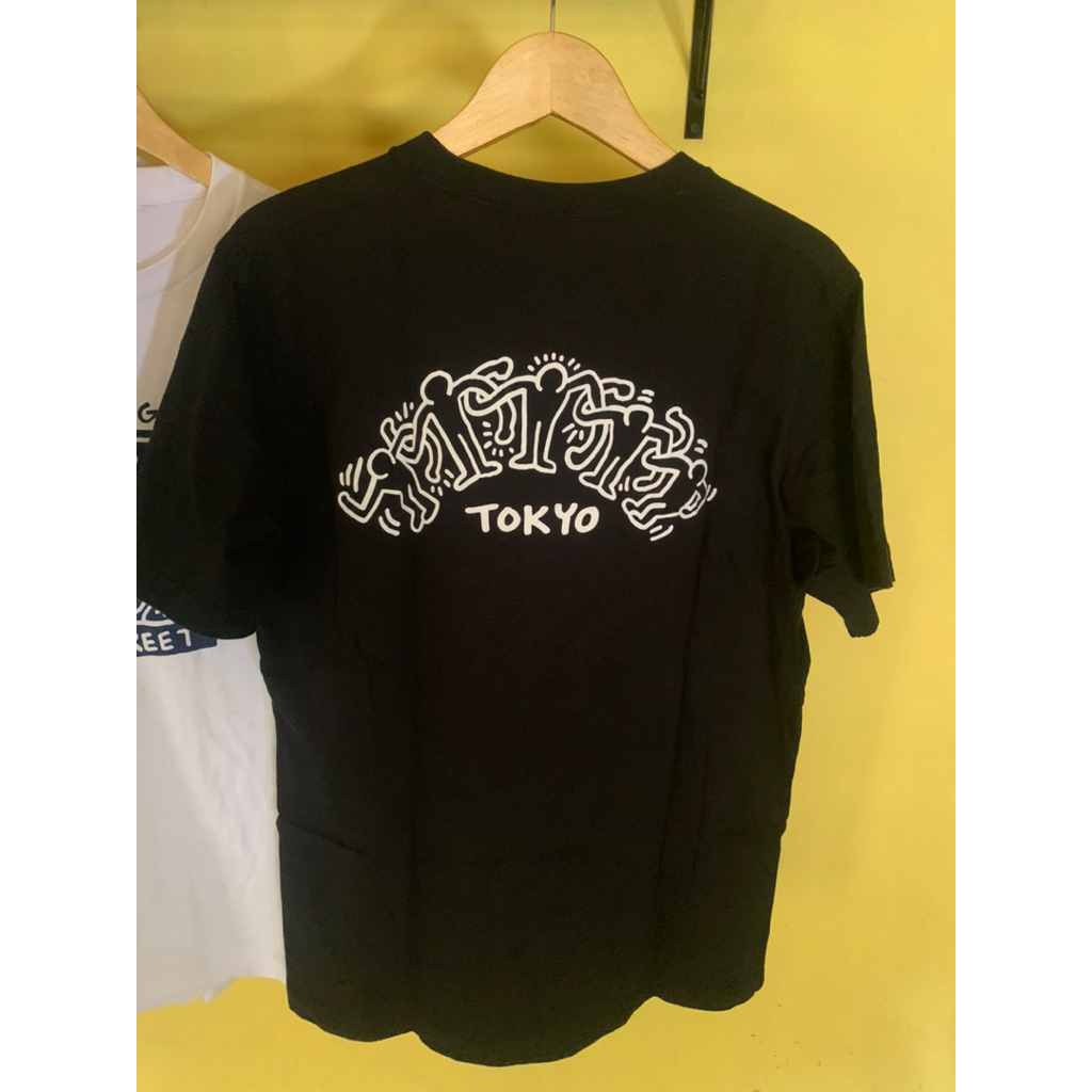 kaos Uniqlo x Keith haring size L