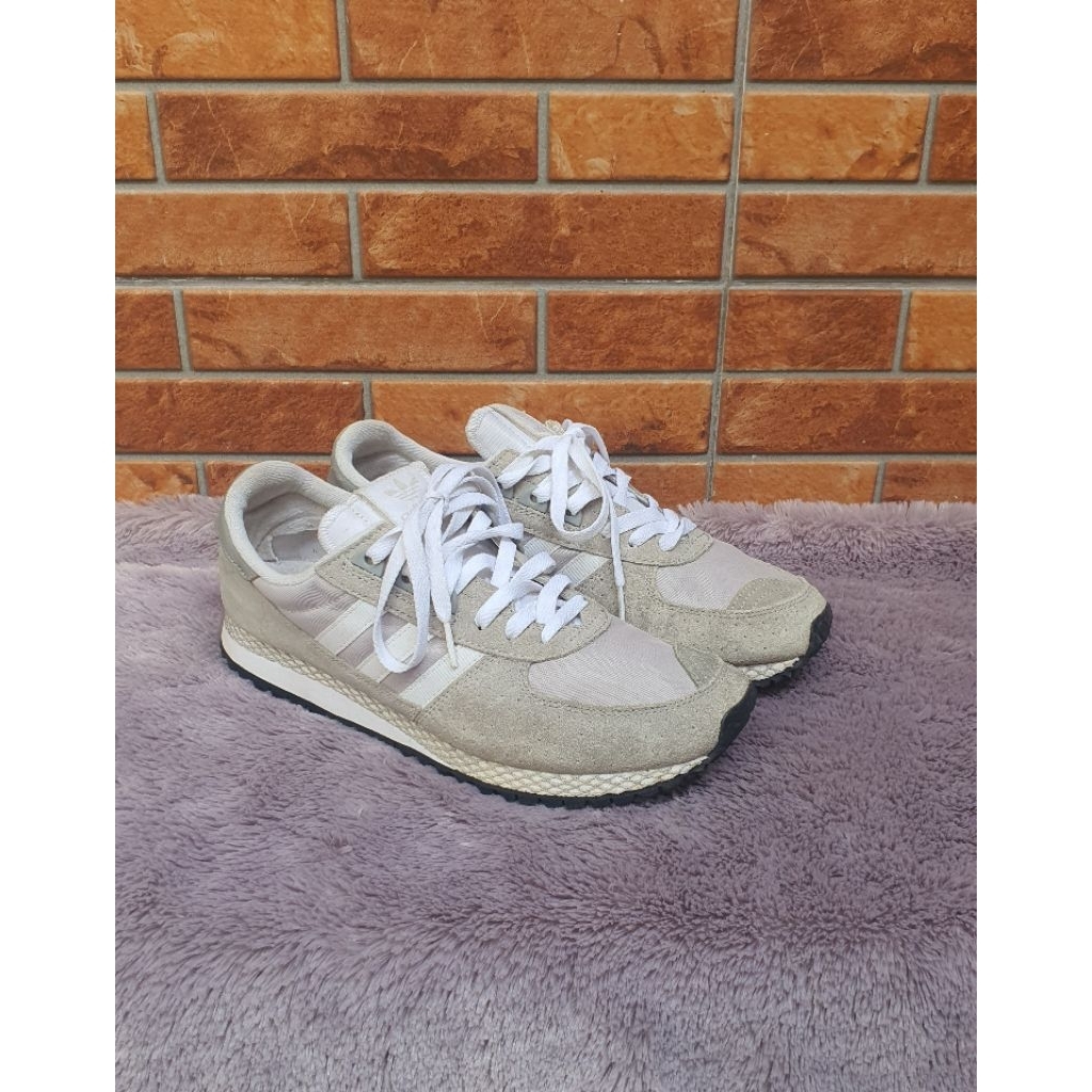Sepatu Adidas City Marathon Size 42