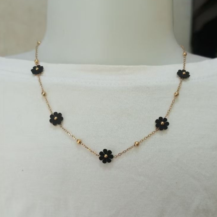 Kalung Bunga Emas Titanium Wanita | Kalung Titanium Wanita | Kalung Bunga Bentuk Bunga | Kalung Anti