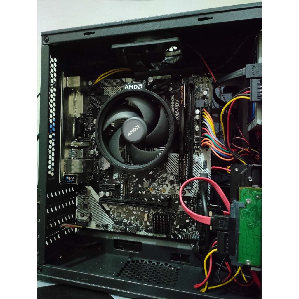 PAKETAN MOBO & PROCIE Ryzen 3 3200G