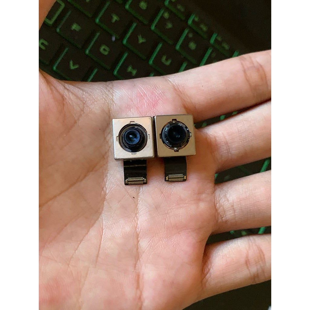 Kamera belakang iPhone Xr minus bahan servis