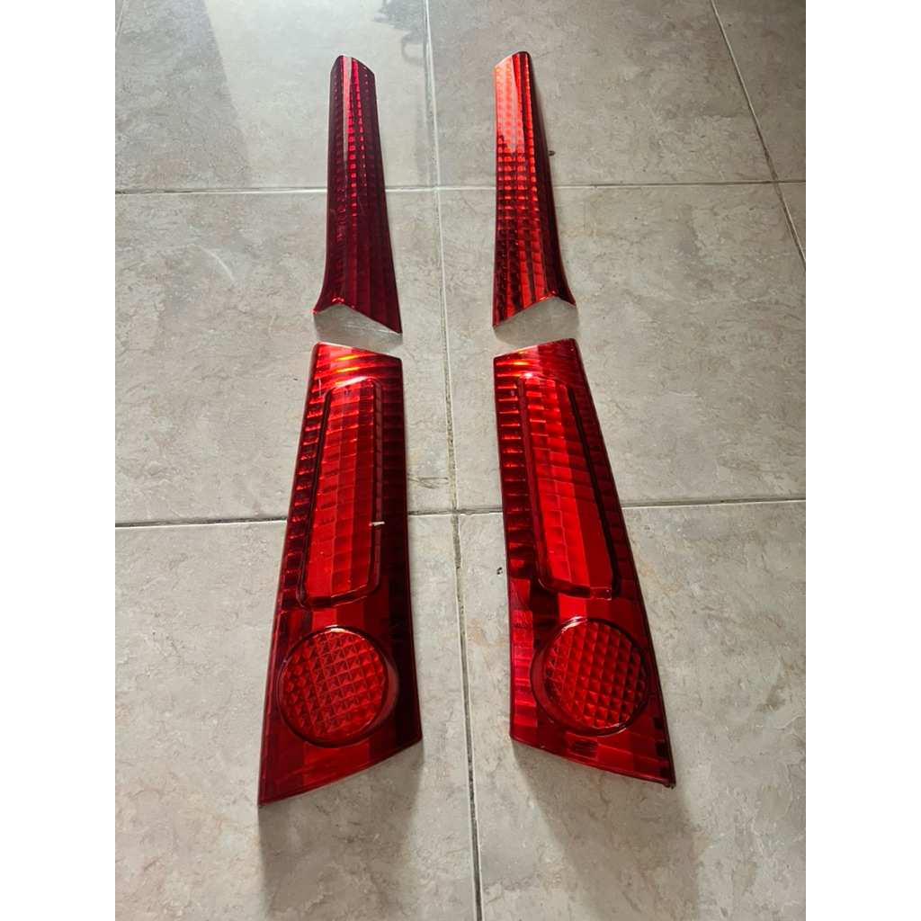 MIKA STOP LAMP LAMPU BELAKANG BAGASI SEMUA MOBIL TOYOTA AVANZA E G S DAIHATSU XENIA XI 2004 2006 200