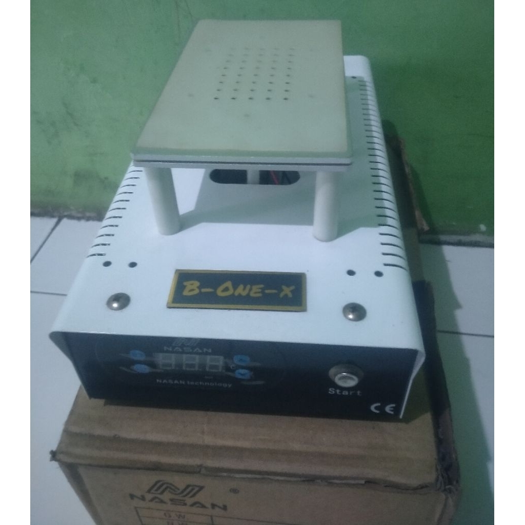 Separator LCD