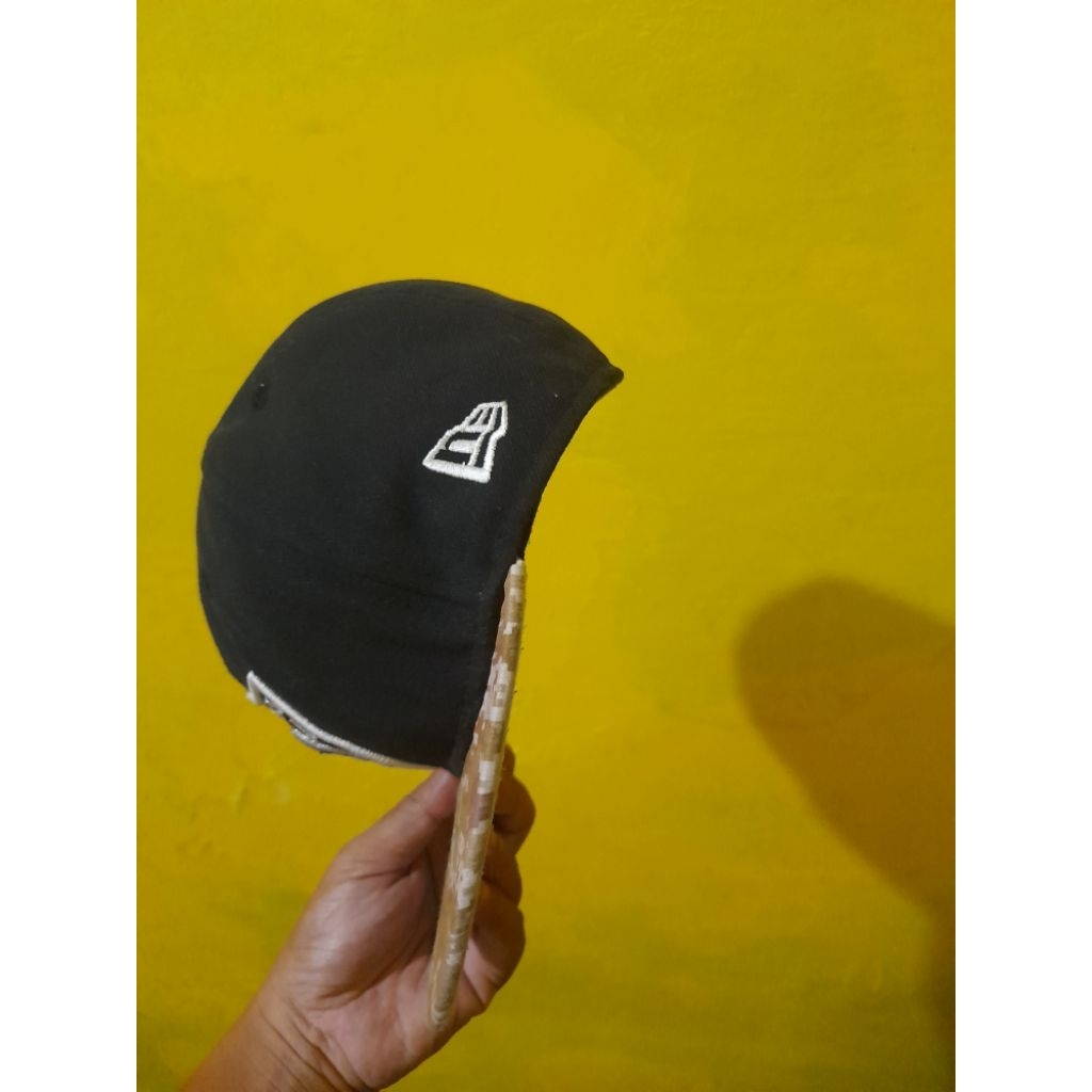 Topi " NEW ERA RAIDERS" ORI