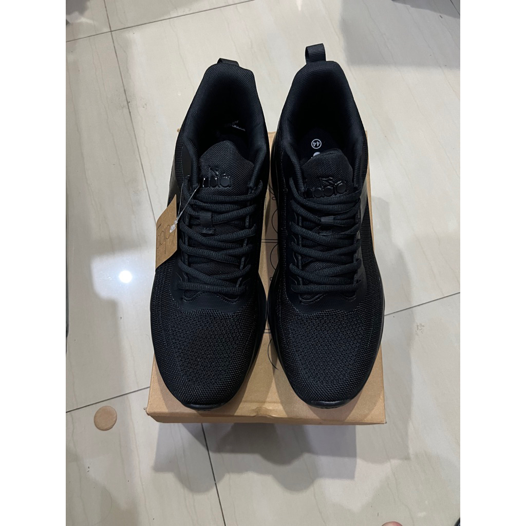 Diadora Niva Mono Black 100% Original