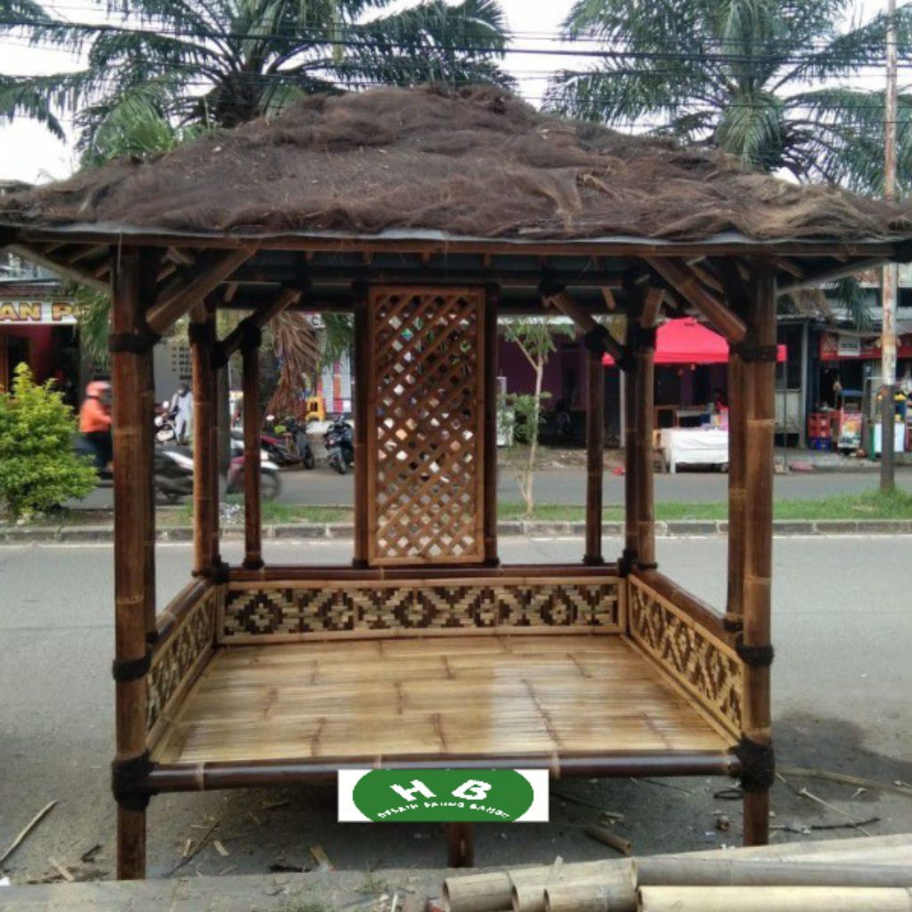 gazebo bambu hitam, ukuran 2x2 m