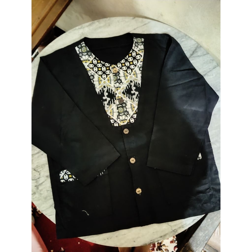 Baju koko anak laki2 umur 5 tahun hitam