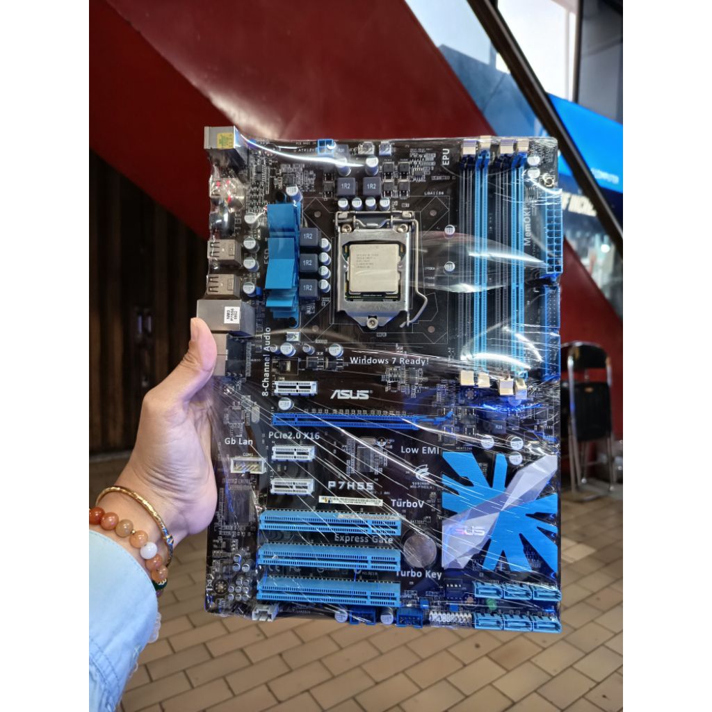 mobo intel h 55 asus 4 slot ram