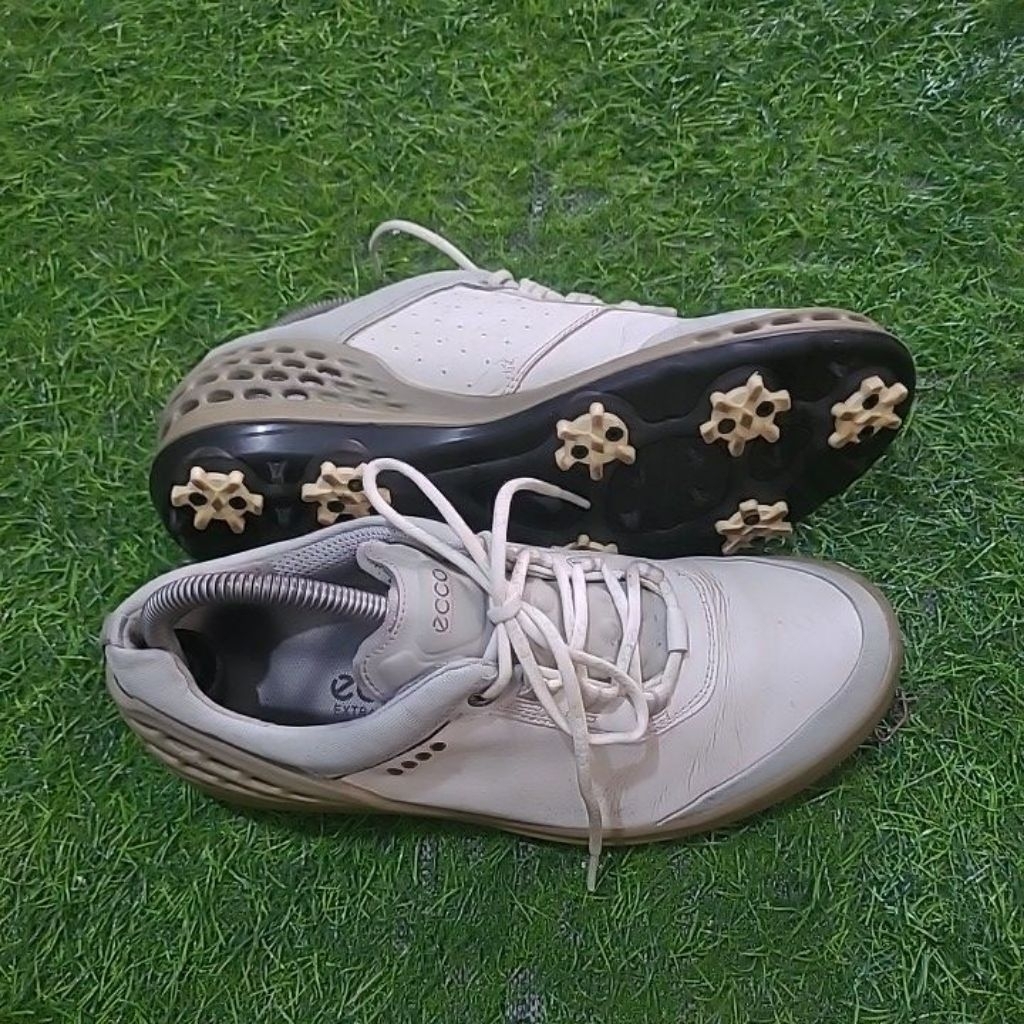 sepatu golf ecco size 39