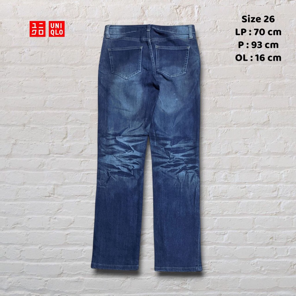 Size 26 Celana Panjang Longpants Jeans Uniqlo Dark Blue Washed Fading Slim fit Second Preloved #CJ16