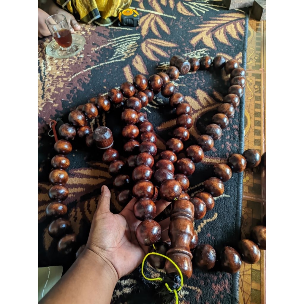 TASBIH KAYU MAHONI JUMBO 99 BUTIR