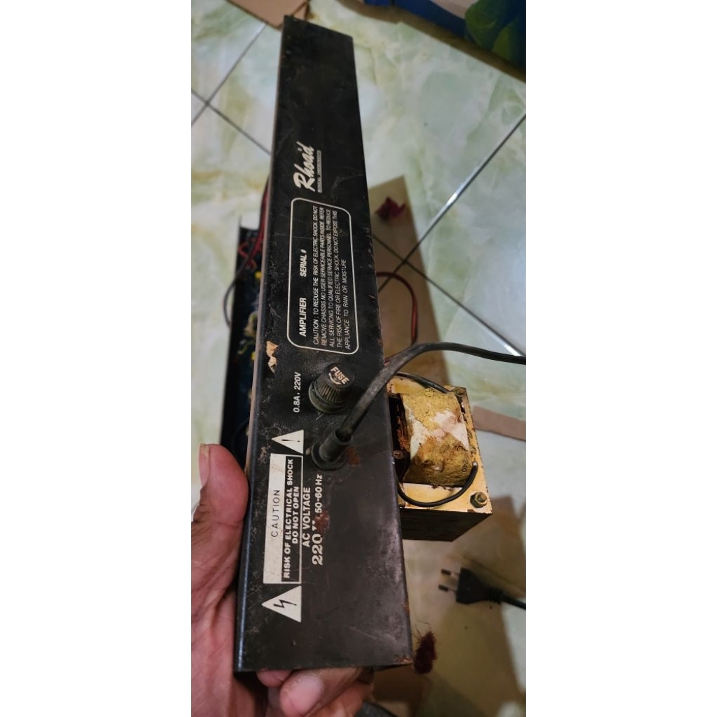 ampli keyboard Kondisi anggap saja rusak