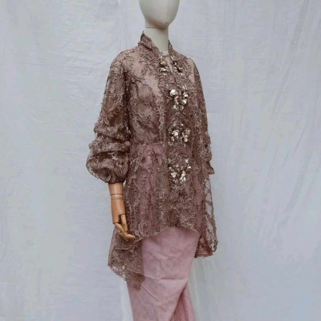 READY FOR RENT (SEWA KEBAYA) RUNA JALEELA - KEBAYA KONDANGAN / MODERN / LAMARAN / WISUDA / PHOTO STU