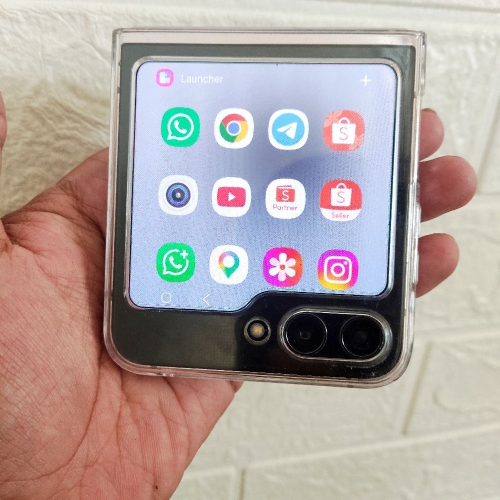 lcd kecil Samsung z flip 5 ori copotan