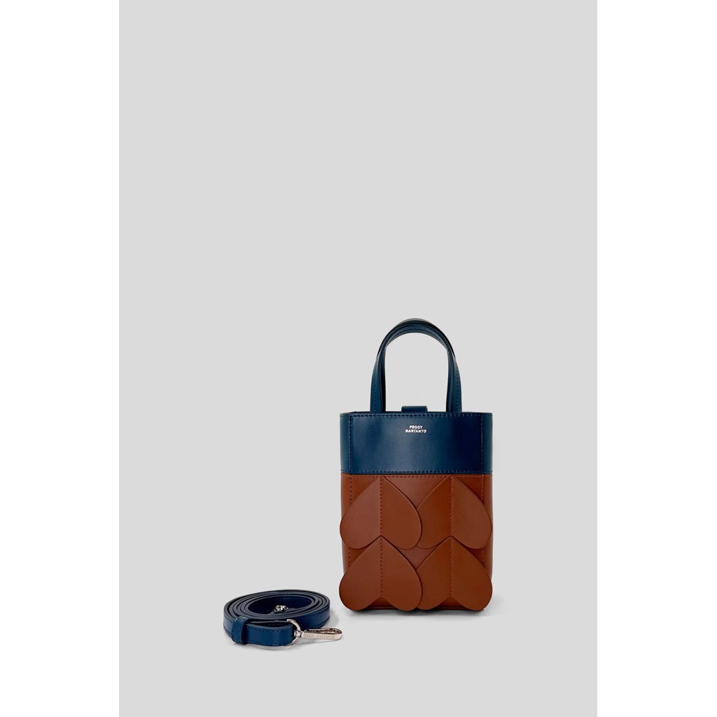 peggy hartanto axil marine tan